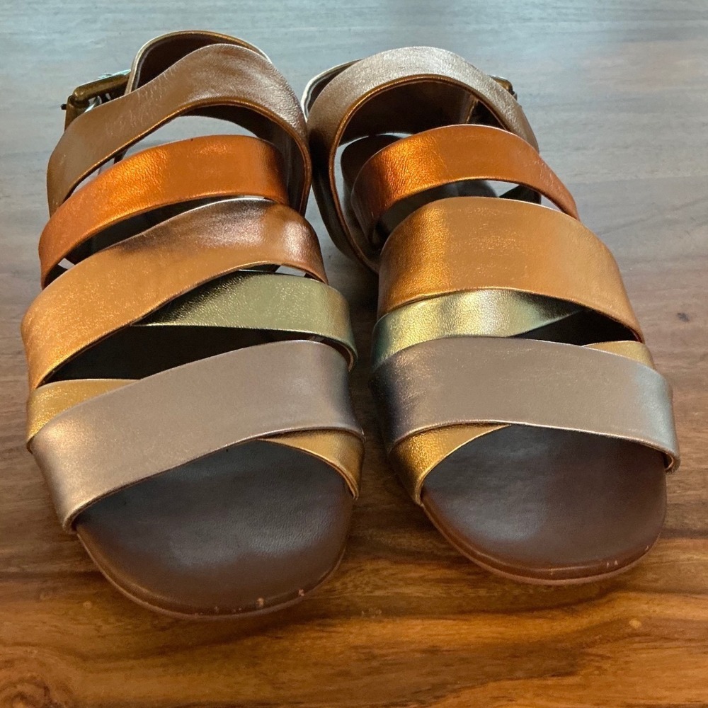 See By Chloe Nappa Laminata Metallic Leather Strappy Sandals Sz 38 Anthropologie - Picture 4 of 10